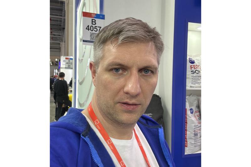 Больше 40 лидов и 200+ розданных визиток