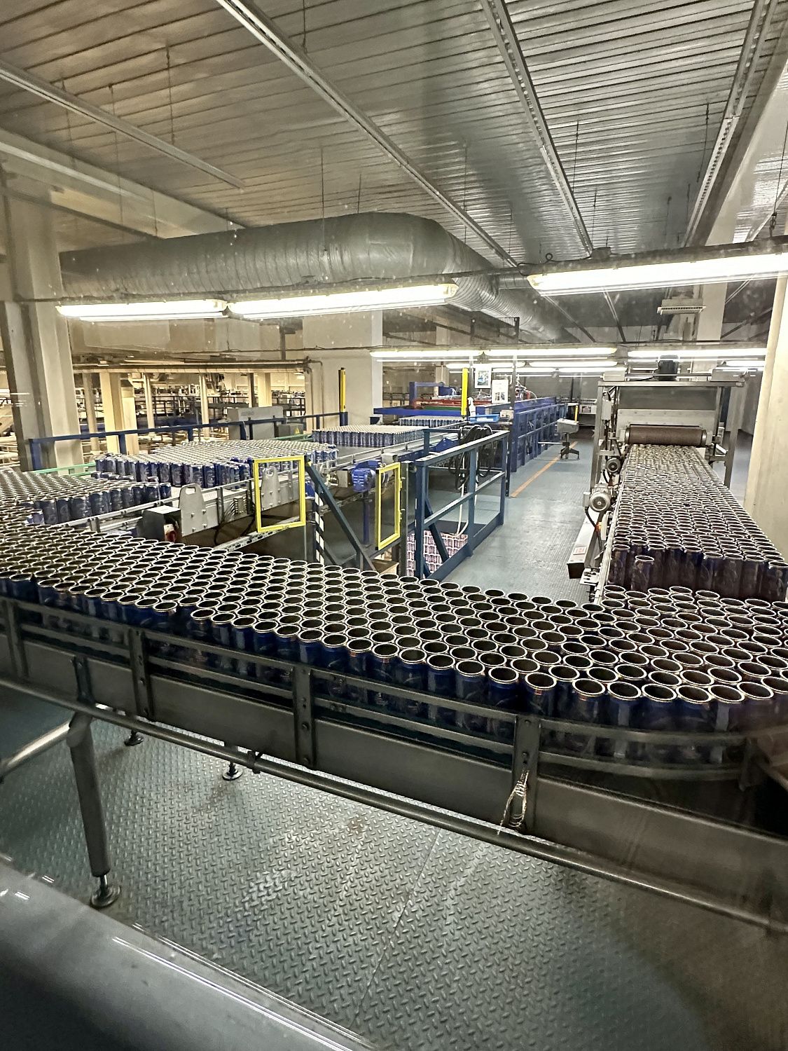 Познавательная экскурсия на завод «Балтика» в рамках праздничного подарка для коллектива